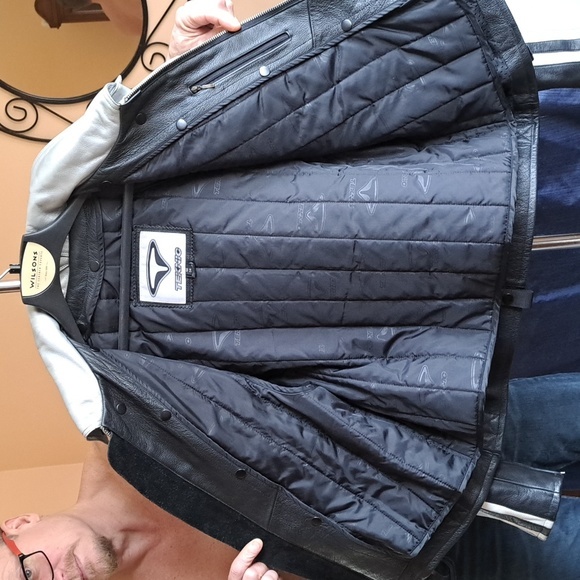 Teknic armored leather motorcycle jacket - Picture 10 of 11